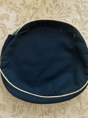 Vintage Navy Blue and Cream Round Bermuda Bag Cover